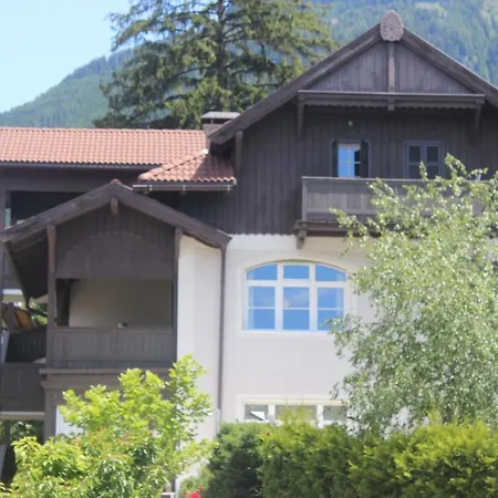 Aparthotel Gruenewald Siusi